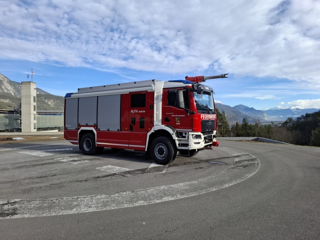 PHOTO-2025-12-03-14-10-41